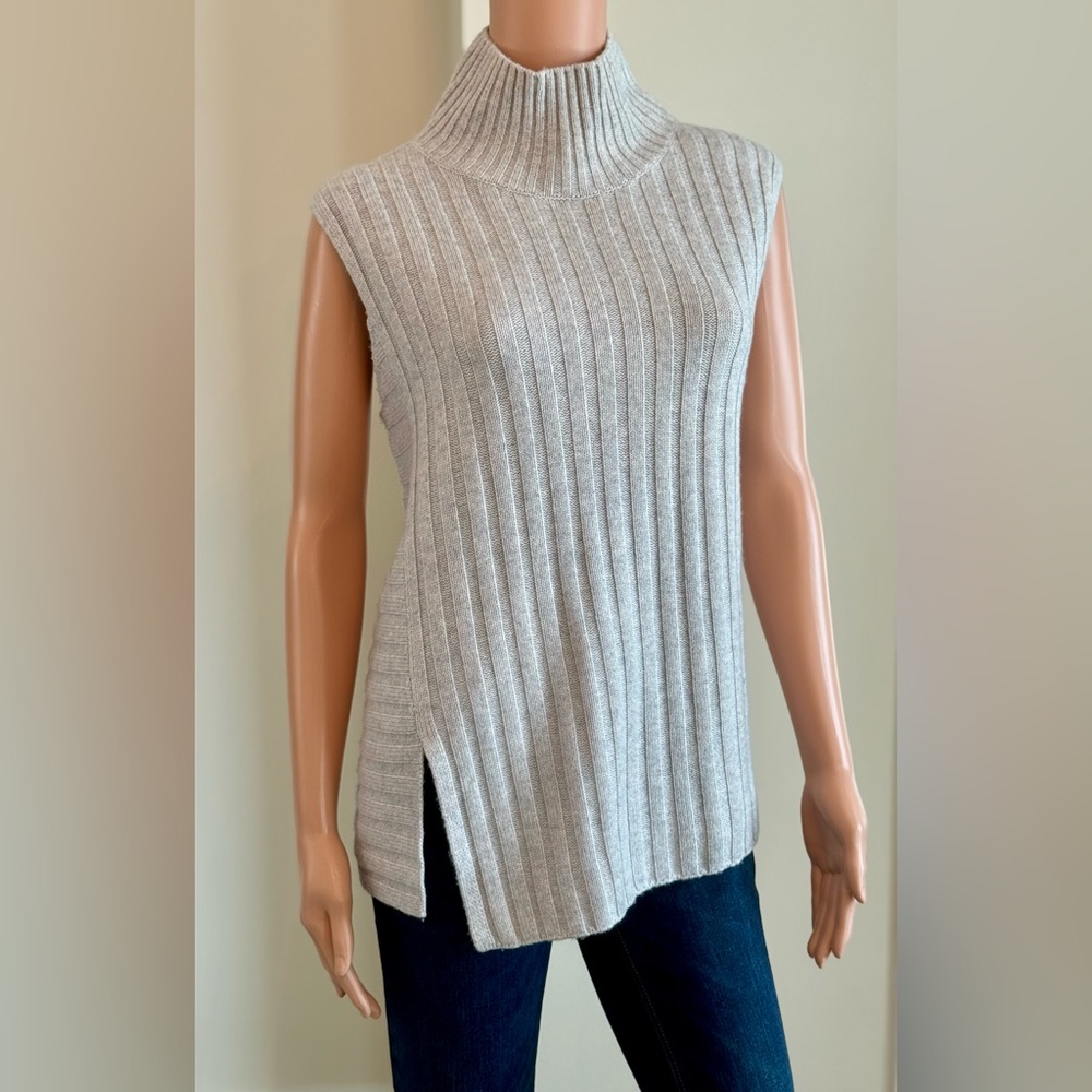 Vince Gray Ribbed Sleeveless Turtleneck Sweater